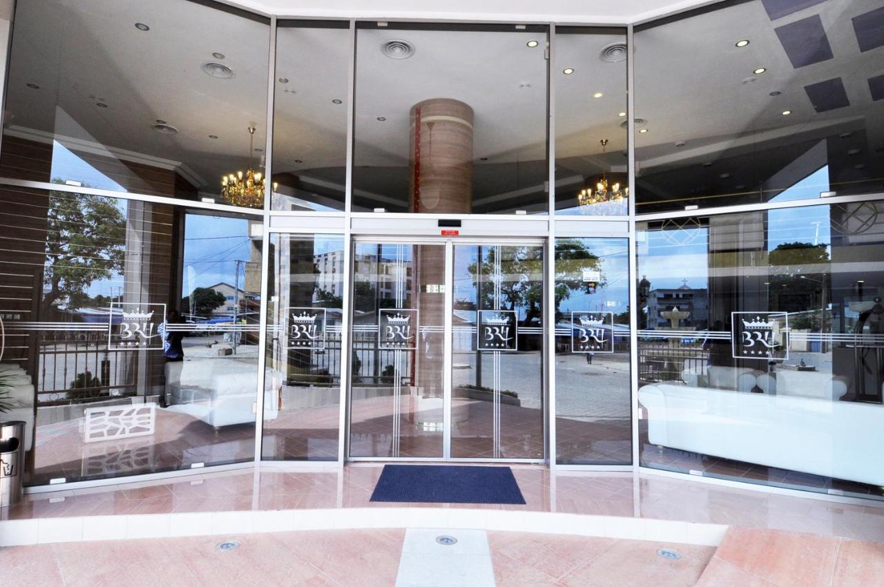 Benin Royal Hotel Котону Экстерьер фото