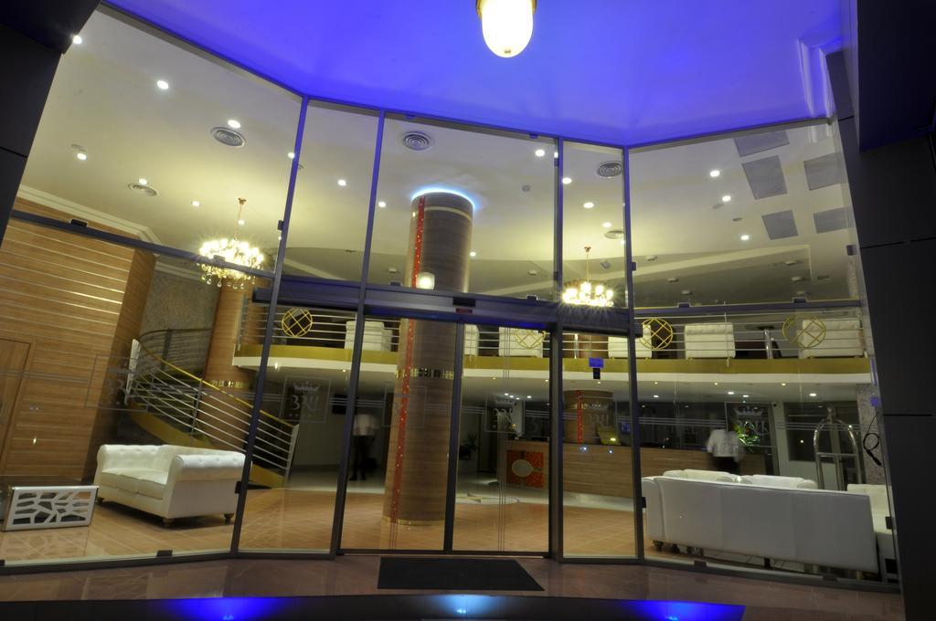 Benin Royal Hotel Котону Экстерьер фото