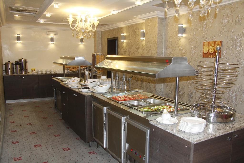 Benin Royal Hotel Котону Экстерьер фото