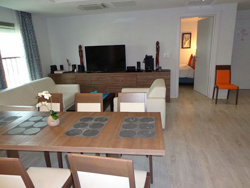 Benin Royal Hotel Котону Экстерьер фото