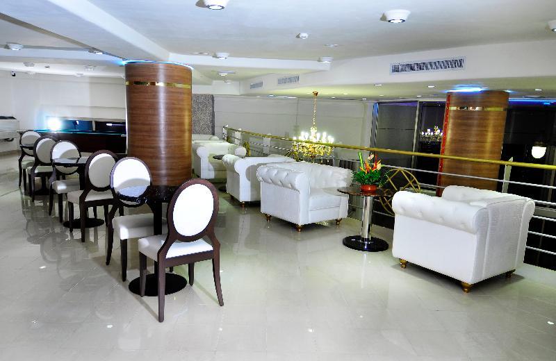 Benin Royal Hotel Котону Экстерьер фото